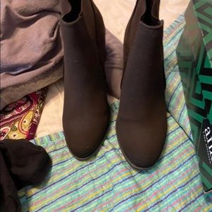 8.5 wine s new boots